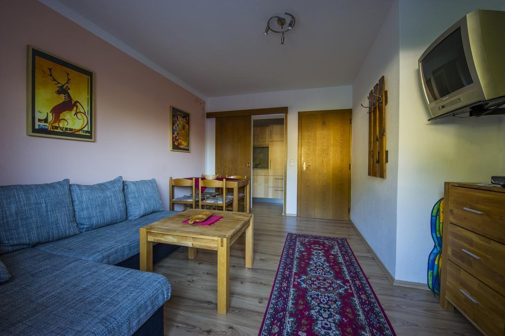 Garni Fischer Oetz Room photo