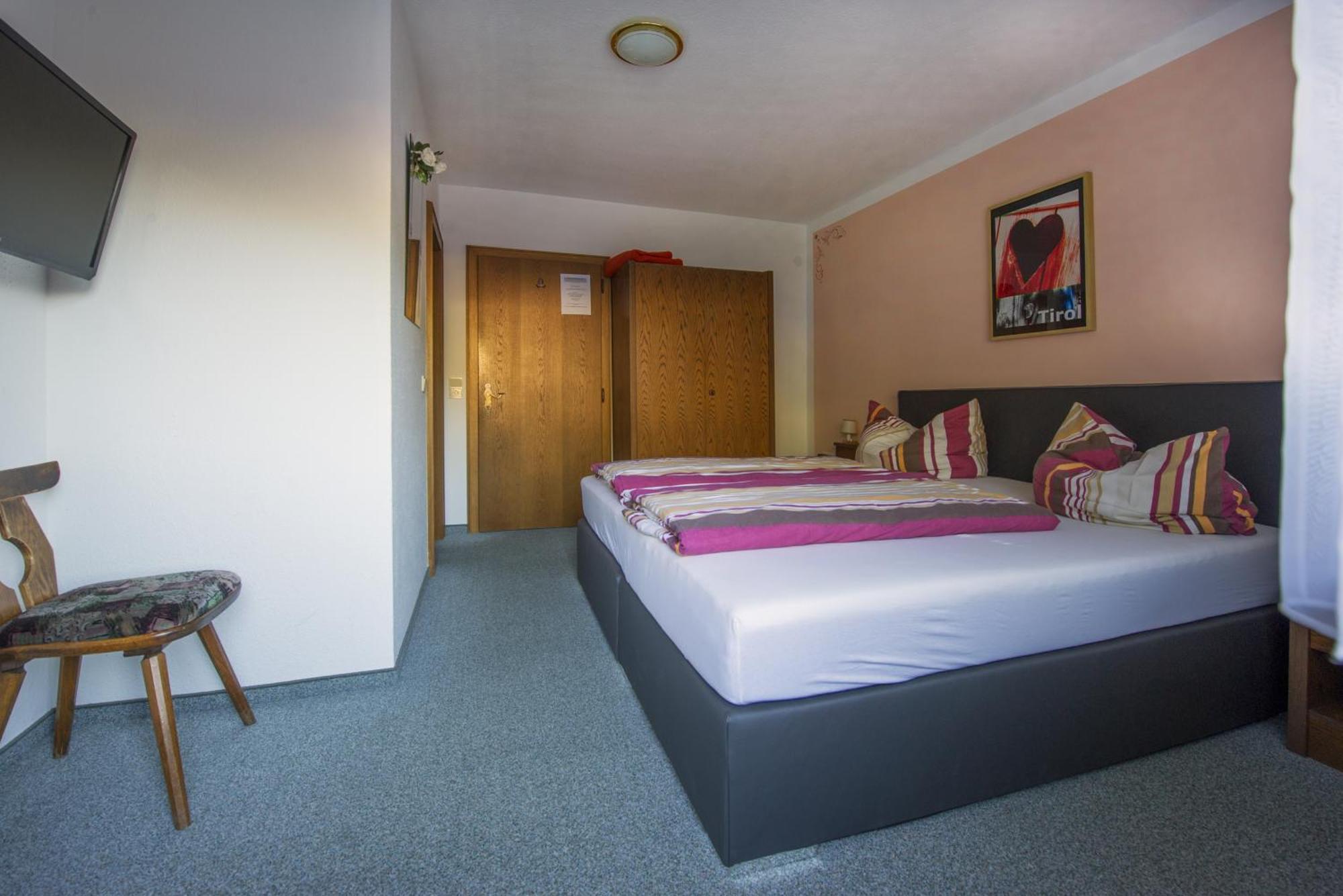 Garni Fischer Oetz Room photo
